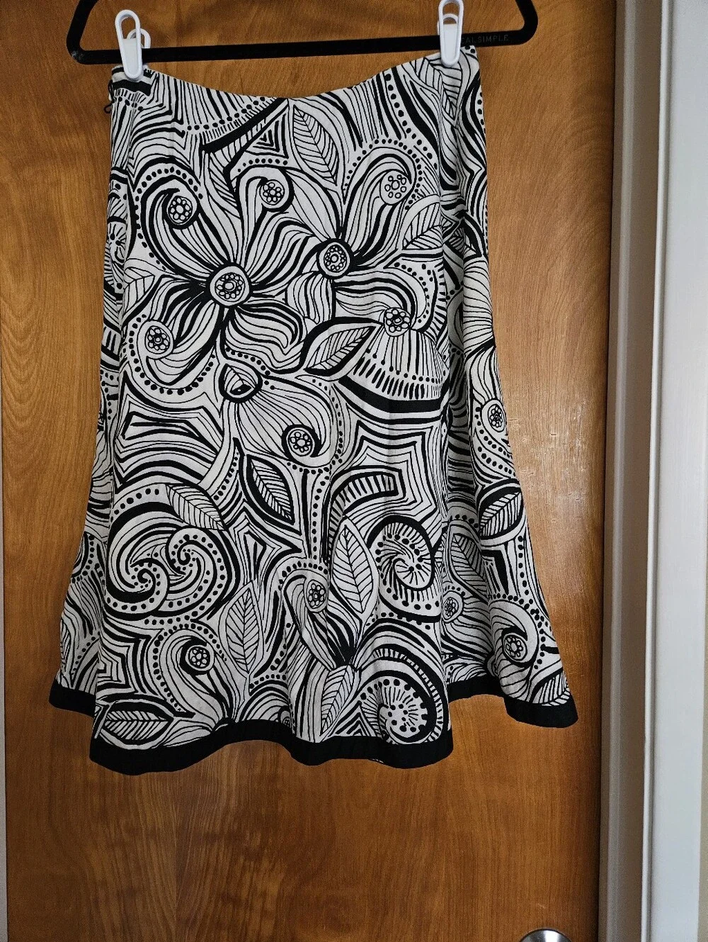 White House Black Market Graphic Floral A-Line Skirt -Size 6